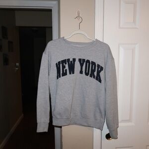 Sweatshirt